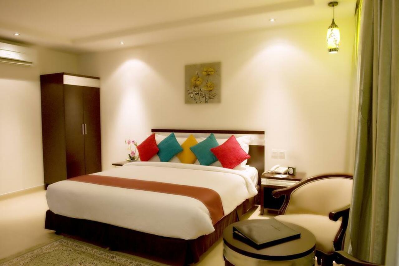 Centara Life Muscat Dunes Hotel Экстерьер фото