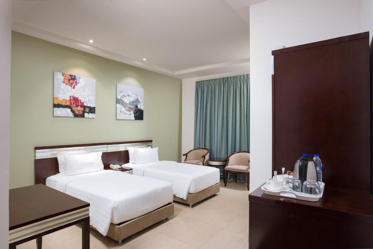 Centara Life Muscat Dunes Hotel Экстерьер фото